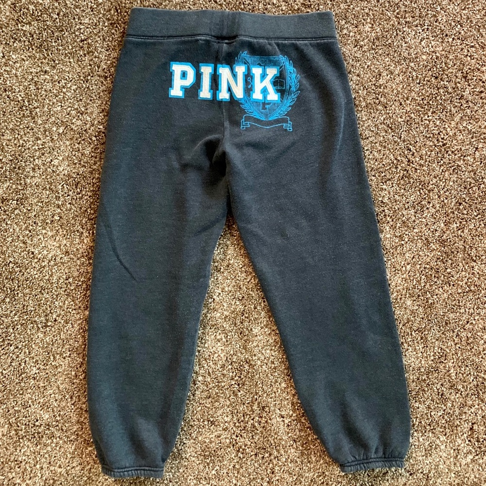 Victoria’s Secret Pink cropped campus sweats small